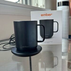 Ember Temperature Control Ceramic Coffee 10oz mug. black